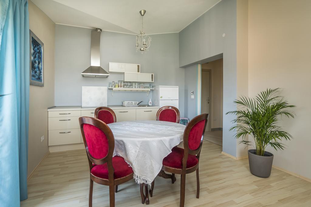 Apartments & Rooms Buoni Amici Murine Rom bilde